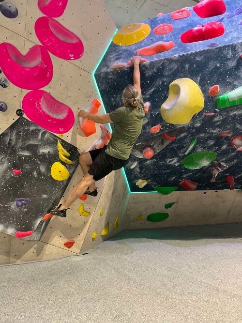 boulderezés és mászóterápia Bécsben